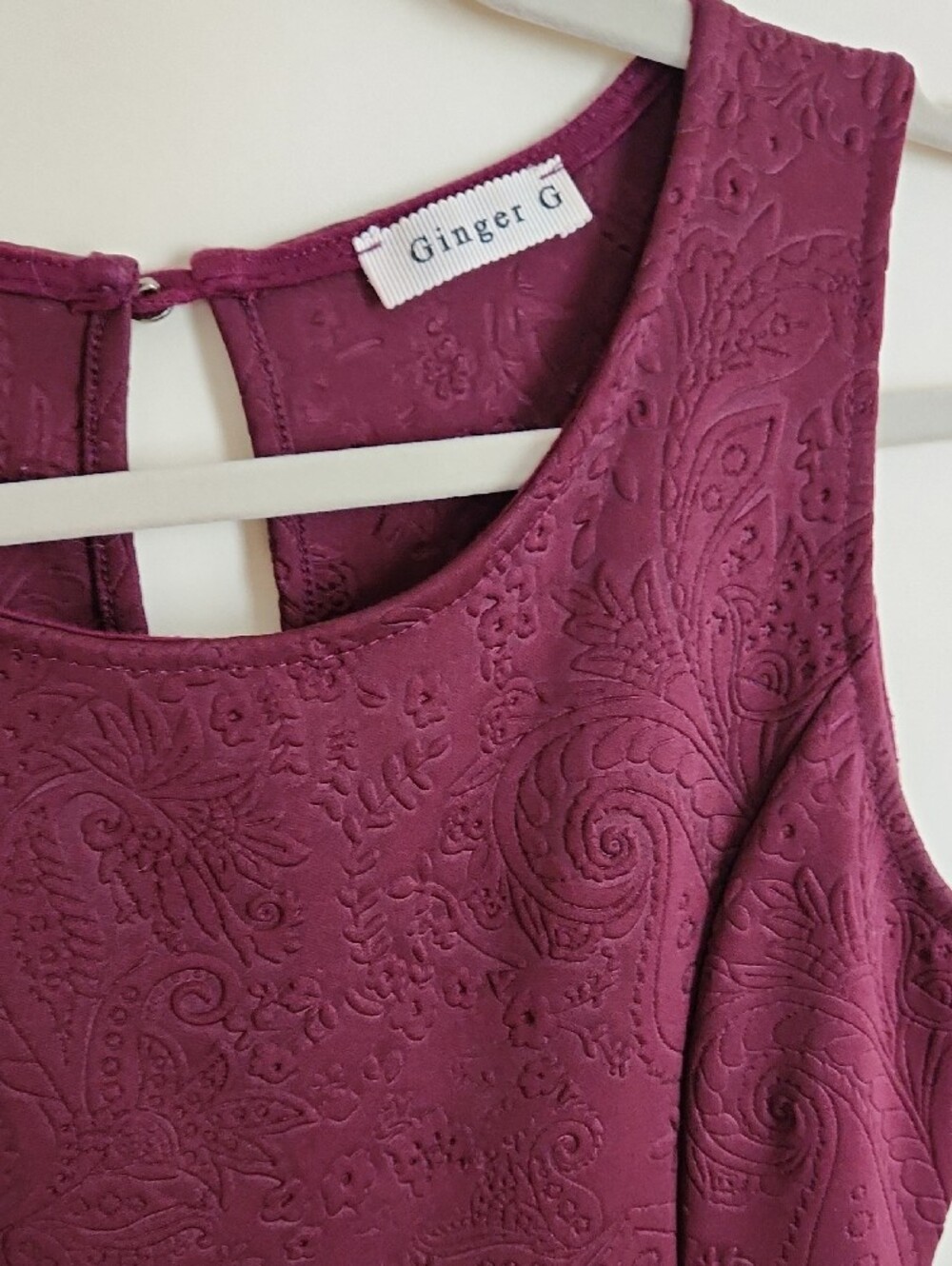 Subtle Textured Patterned Dress - Picture 6 of 8